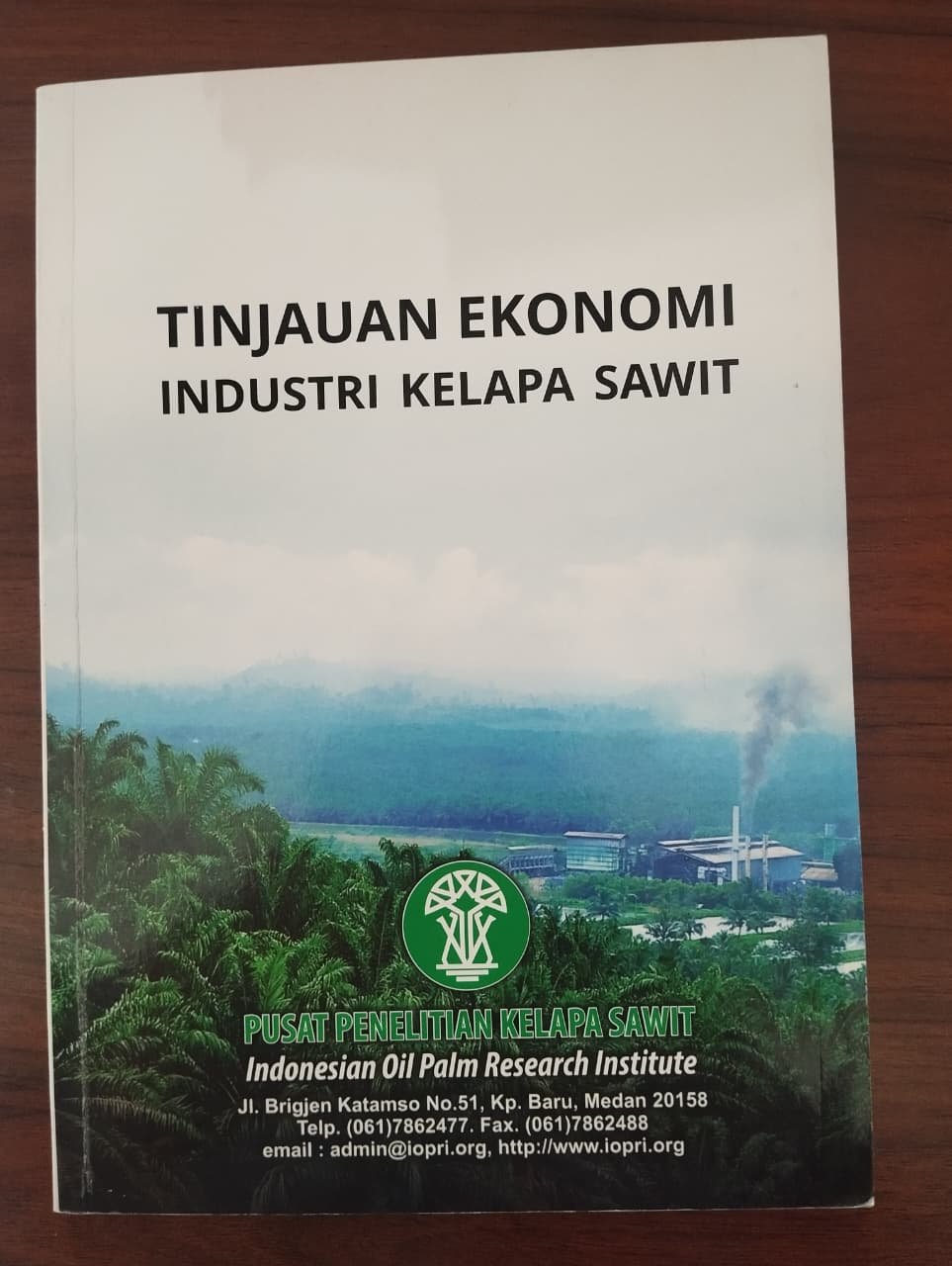 Cover Tinjauan Ekonomi Industri Kelapa Sawit